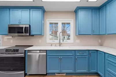 918 Florida Avenue, Oshkosh, WI 54902 - Photo 8