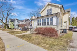 514 W Irving Ave, Oshkosh, WI 54901 - Photo 2
