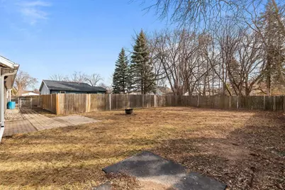 2402 S Madison Street, Appleton, WI 54915 - Photo 14