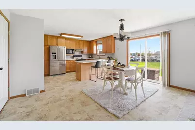 N9678 Hopfensperger Road, Appleton, WI 54915 - Photo 6