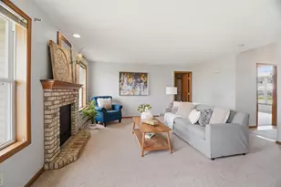 N9678 Hopfensperger Rd, Appleton, WI 54915 - Photo 4