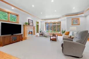 2920 Parkwood Dr, Green Bay, WI 54313 - Photo 12