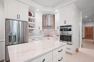 2920 Parkwood Dr, Green Bay, WI 54313 - Photo 18