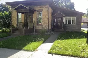 208 N Capron St, Berlin, WI 54923 - Photo 2