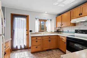 1525 N Clark St, Appleton, WI 54911 - Photo 10