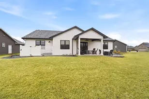 2215 E Honeygold Ct, Appleton, WI 54913 - Photo 30