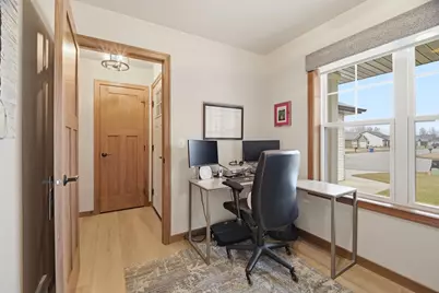 2215 E Honeygold Court, Appleton, WI 54913 - Photo 12