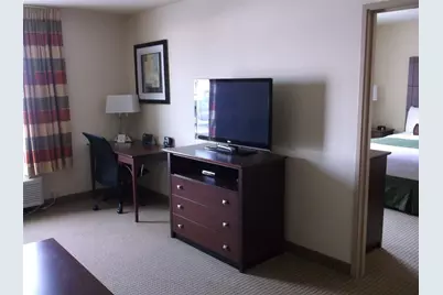 1515 Planeview Drive, Oshkosh, WI 54904 - Photo 2