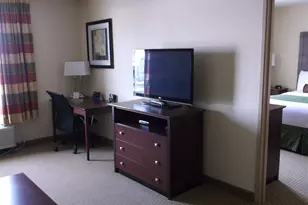 1515 Planeview Dr, Oshkosh, WI 54904 - Photo 2