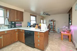 961 Alta St, Green Bay, WI 54313 - Photo 8