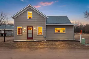 550 Barke St, Gillett, WI 54124 - Photo 2