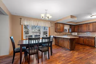 4451 Renier Rd, Green Bay, WI 54311 - Photo 14