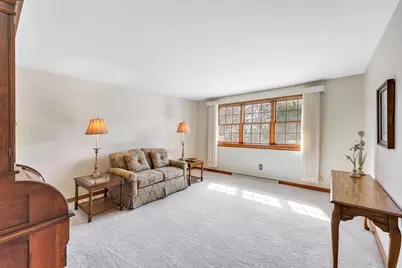 504 Somerset Drive, Green Bay, WI 54301 - Photo 8