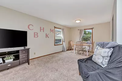 932 Vine Avenue, Oshkosh, WI 54901 - Photo 6