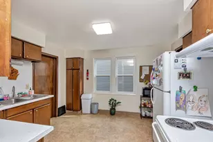 704 Wisconsin St, Oshkosh, WI 54901 - Photo 10