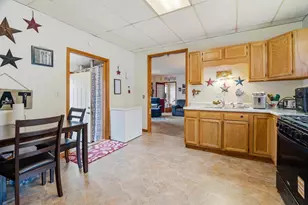 613 Shawano Ave, Oshkosh, WI 54901 - Photo 8