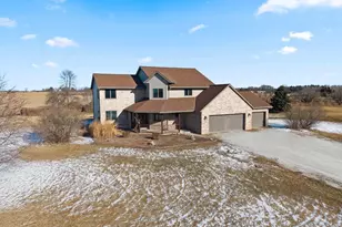 N2729 Lakeshore Rd, Kewaunee, WI 54216 - Photo 1