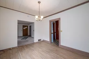 812 Powers St, Oshkosh, WI 54901 - Photo 10