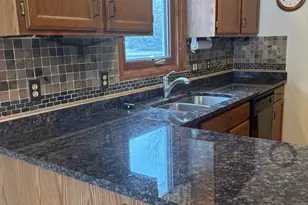 2495 Security Dr, Oshkosh, WI 54904 - Photo 8