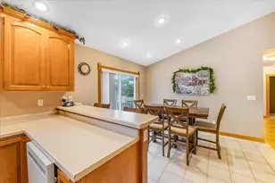 230 W Haven Ct, Luxemburg, WI 54217 - Photo 22