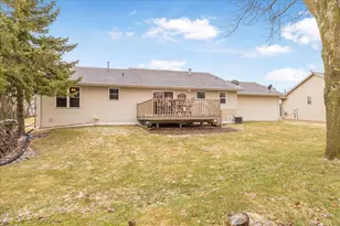 230 W Haven Ct, Luxemburg, WI 54217 - Photo 4