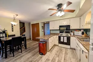1235 W Nicolet Cir, Appleton, WI 54914 - Photo 6