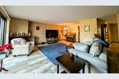 1235 W Nicolet Circle, Appleton, WI 54914 - Photo 8