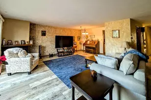 1235 W Nicolet Cir, Appleton, WI 54914 - Photo 8
