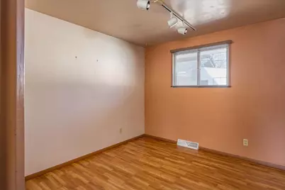 1631 S Walden Avenue, Appleton, WI 54915 - Photo 12