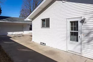 1631 S Walden Ave, Appleton, WI 54915 - Photo 20