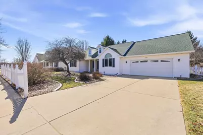 2336 Hopf Lane, De Pere, WI 54115 - Photo 2