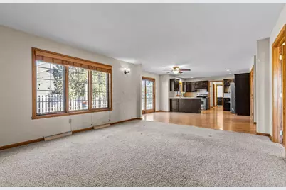 2189 E Prairie Creek Drive, Neenah, WI 54956 - Photo 12