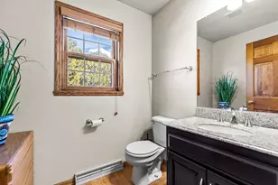 2189 E Prairie Creek Dr, Neenah, WI 54956 - Photo 18