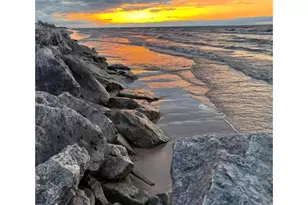 131 Mckinley St, Two Rivers, WI 54241 - Photo 34