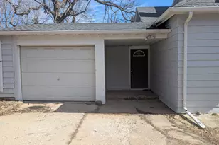 109 Park Ave, Berlin, WI 54923 - Photo 4