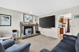 3230 S Whip-Poor-Will Ln, Appleton, WI 54915 - Photo 2