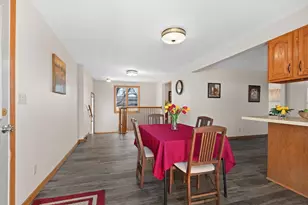 2105 N Ballard Rd, Appleton, WI 54911 - Photo 8