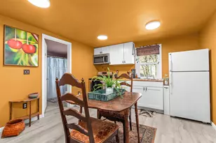 231 W Smith Ave, Oshkosh, WI 54901 - Photo 10