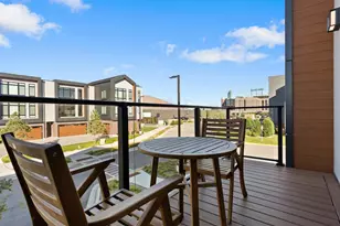 1071 Brookwood Dr, Green Bay, WI 54304 - Photo 22