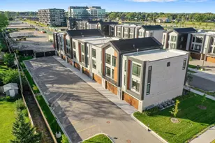 1071 Brookwood Dr, Green Bay, WI 54304 - Photo 48