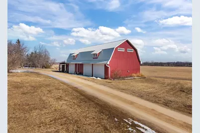 2284 Waukau Road, Omro, WI 54963 - Photo 8