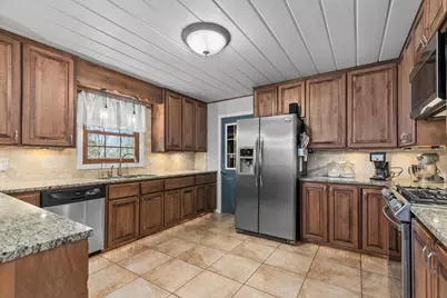 2284 Waukau Road, Omro, WI 54963 - Photo 10