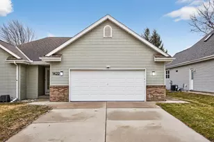 1422 Goldenrod Cir, West Bend, WI 53095 - Photo 36