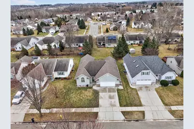 1422 Goldenrod Circle, West Bend, WI 53095 - Photo 6