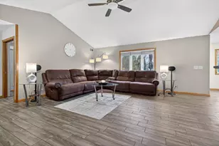 1422 Goldenrod Cir, West Bend, WI 53095 - Photo 20