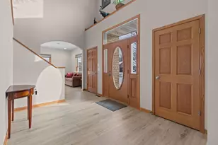 W5071 Cherrywood Ct, Sherwood, WI 54169 - Photo 8