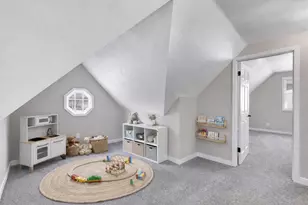 405 2nd St, Neenah, WI 54956 - Photo 18