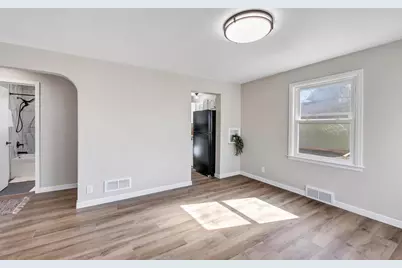 405 2nd Street, Neenah, WI 54956 - Photo 6