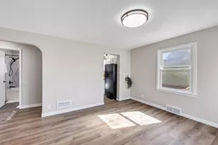 405 2nd St, Neenah, WI 54956 - Photo 6