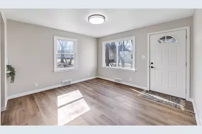 405 2nd Street, Neenah, WI 54956 - Photo 4